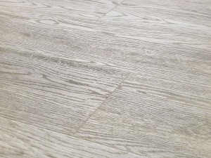 Dąb Peterson Arbiton Woodric-2.jpg