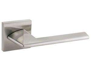 Klamka wewnętrzna Roothkin Mateo QR14 - rozeta kwadratowa, nikiel-satyna