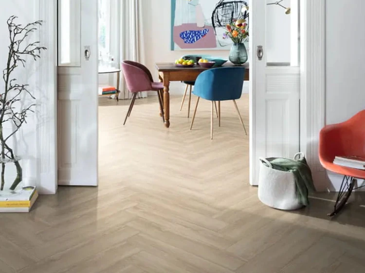 dab-newport-kremowy-egger-herringbone-2.jpg