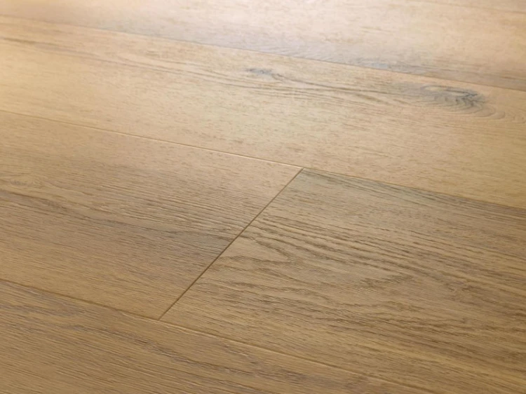 dab-asturia-arbiton-amaron-wood-superiore-eir-2.jpg