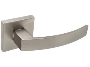 Klamka wewnętrzna Roothkin MILO QR14 - rozeta kwadratowa, nikiel satyna